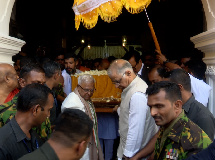 දෙව්නිමෝරි සර්වඥ ධාතූන් වන්දනාව අවසන්